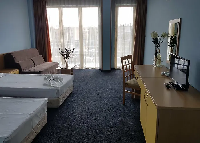 Отель Kalofer 3*